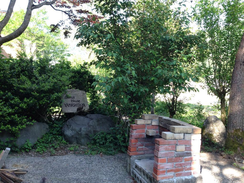 Guest House Yamashita-Ya Nanto Екстериор снимка