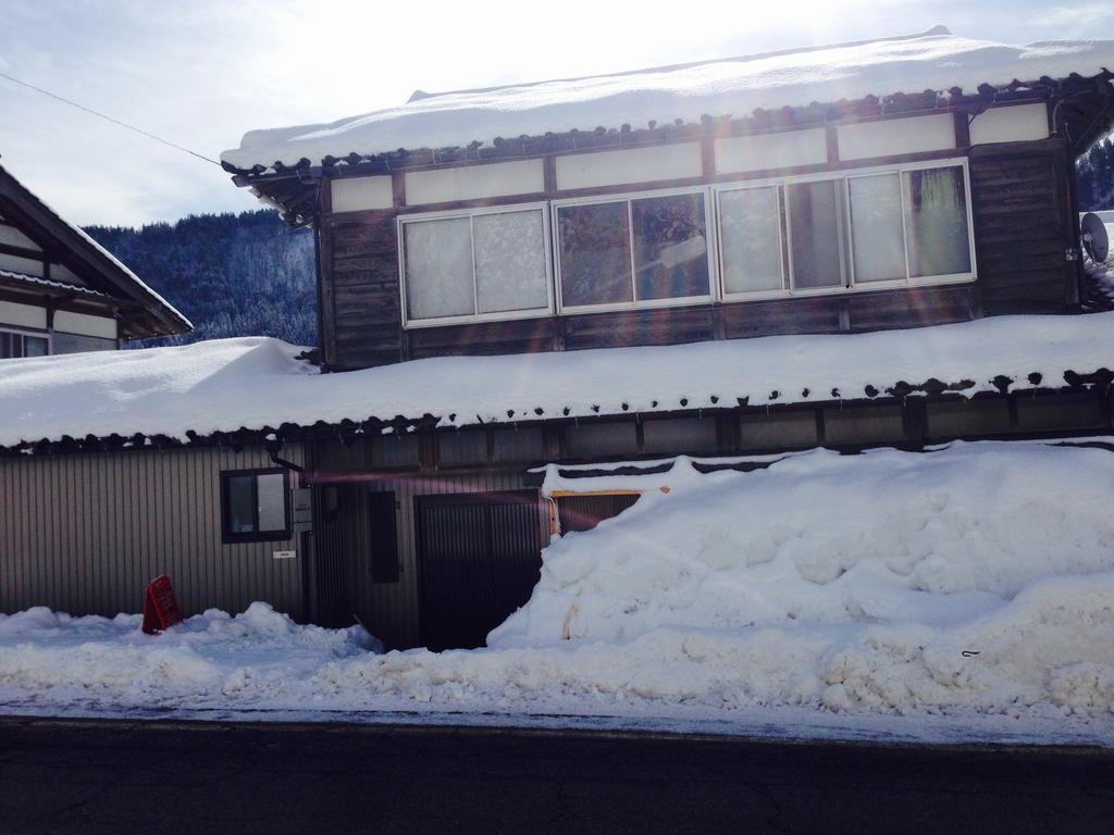Guest House Yamashita-Ya Nanto Екстериор снимка