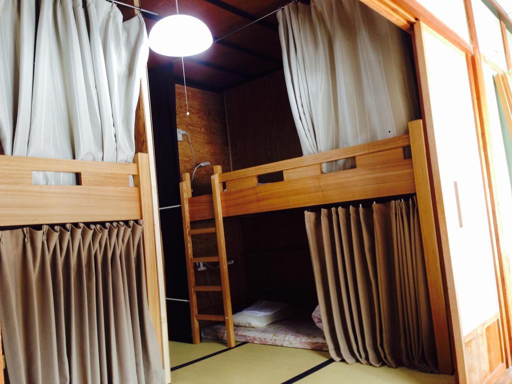 Guest House Yamashita-Ya Nanto Екстериор снимка